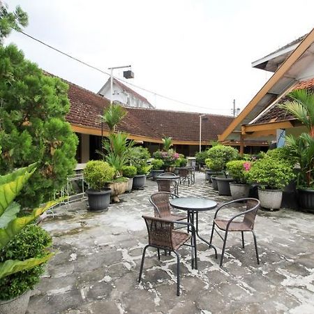 Reddoorz Near Rs Sarjito Yogyakarta Hotel Exterior photo
