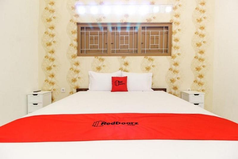 Reddoorz Near Rs Sarjito Yogyakarta Hotel Exterior photo